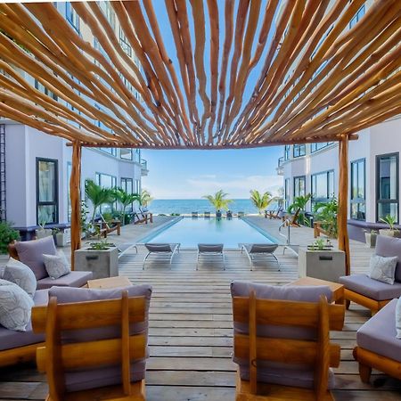 Diamante Beachfront Suites 圣佩德罗 外观 照片
