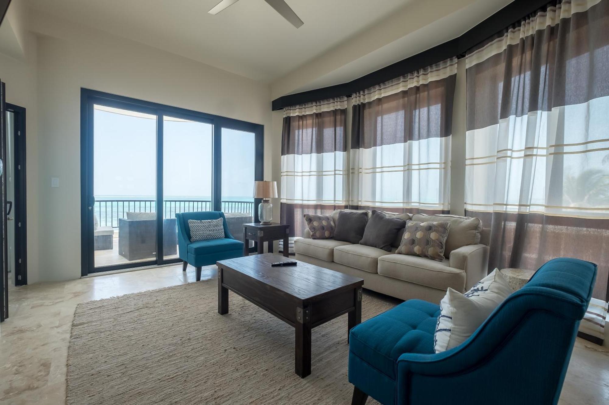 Diamante Beachfront Suites 圣佩德罗 外观 照片