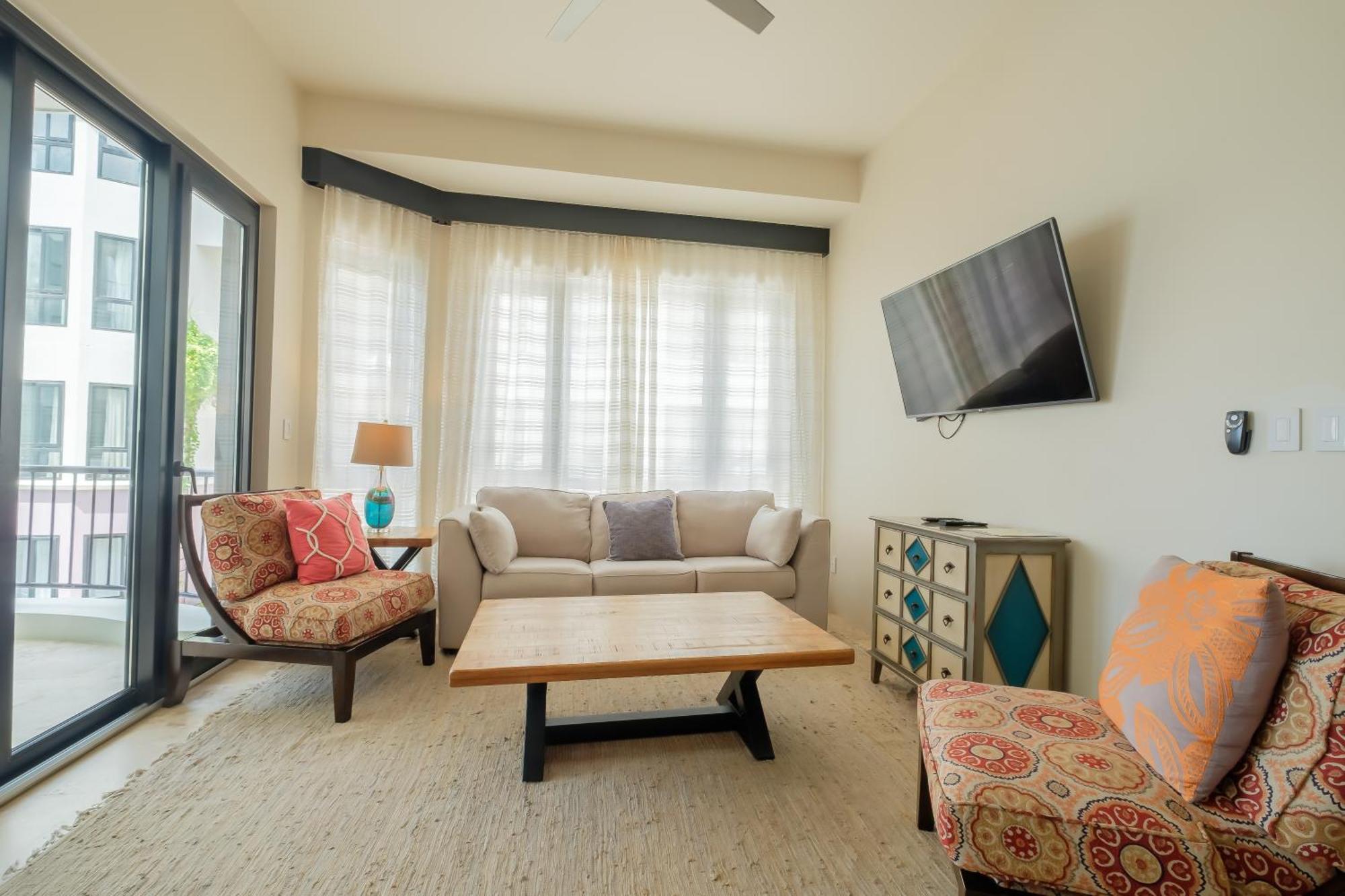 Diamante Beachfront Suites 圣佩德罗 外观 照片